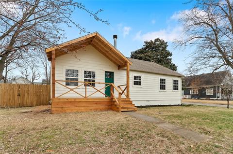 607 SE C St, Bentonville, AR 72712