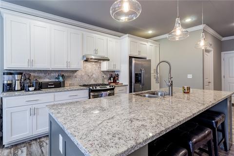116 E Glendale Ln, Rogers, AR 72758 photo 4