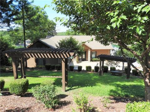 27 Cargill Dr, Bella Vista, AR 72715