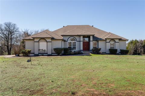 2735 Pine Holw, Van Buren, AR 72956