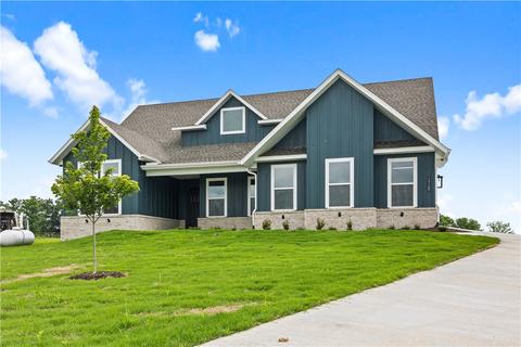 14160 Cayenne Cir, Siloam Springs, AR 72761