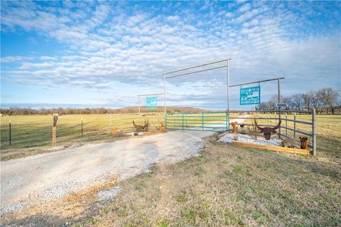 10914 Summers Rd, Summers, AR 72769 photo 2