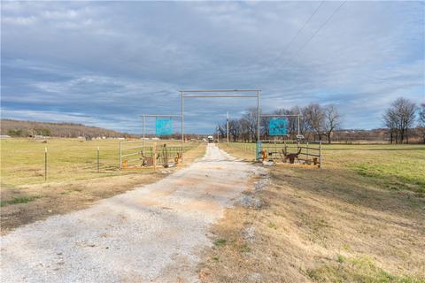 10914 Summers Rd, Summers, AR 72769 photo 11