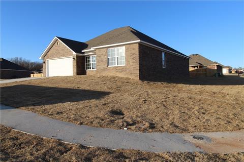 2012 Maple Ct, Gentry, AR 72734 photo 2