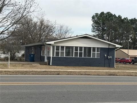 101 Birmingham St, Gravette, AR 72736