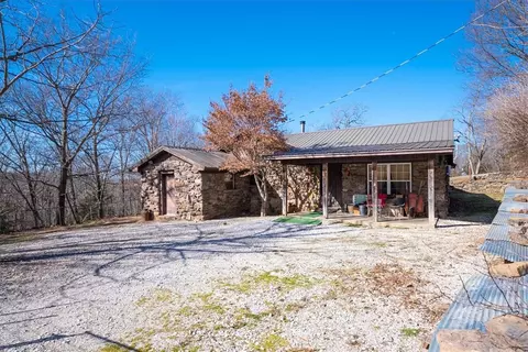 12800 Patton Rd, West Fork, AR 72774