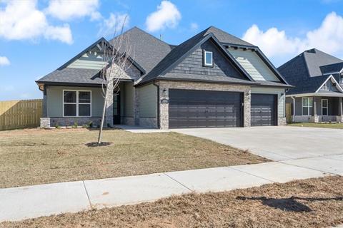 1260 Silver Maple St, Centerton, AR 72719 photo 2