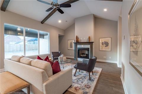 3910 Growler Ave, Springdale, AR 72764 photo 4