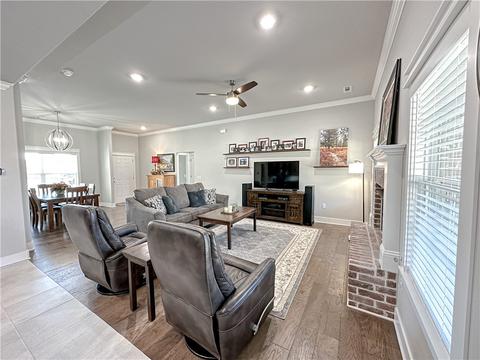 1037 Hampton St, Springdale, AR 72762 photo 6