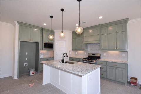 720 Harbison St, Bentonville, AR 72712