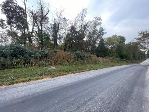 2319 Ladelle, Lowell, AR 72745