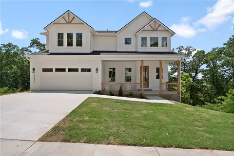 2235 N Marks Mill Ln, Fayetteville, AR 72703