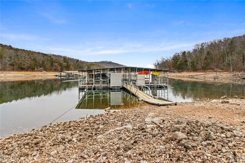 20608 Acorn Ln, Garfield, AR 72732