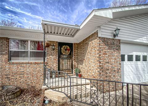 204 Sycamore St, Berryville, AR 72616