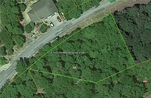 68 Beaver Dr, Holiday Island, AR 72631