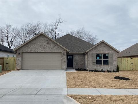 1111 Riverside Dr, Centerton, AR 72713 photo 1