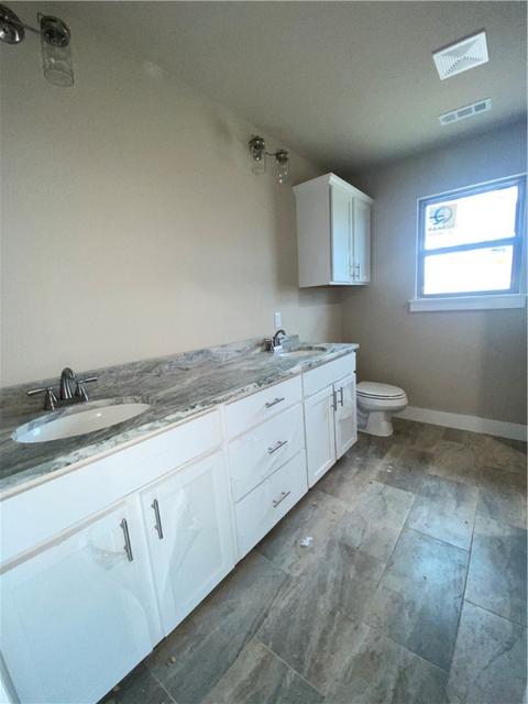 1111 Riverside Dr, Centerton, AR 72713 photo 6
