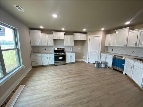 1111 Riverside Dr, Centerton, AR 72713 photo 4