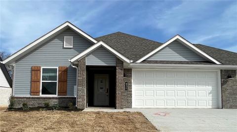 4234 W Buckaroo St, Fayetteville, AR 72704