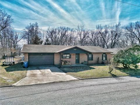 201 SW 10th St, Bentonville, AR 72712