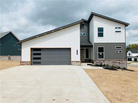 1316 Bunker Dr, Pea Ridge, AR 72751