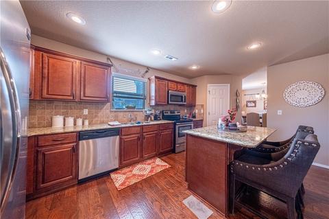 1301 Walker Dr, Rogers, AR 72756 photo 6