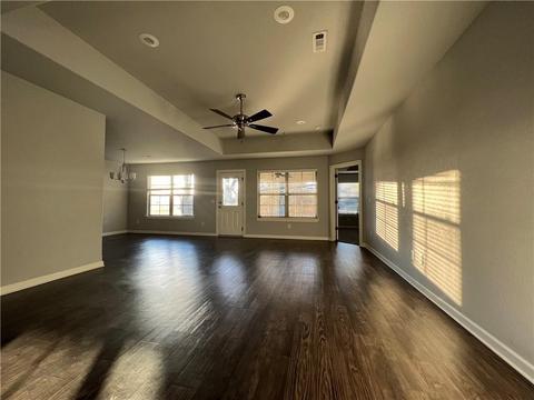 317 Centerpoint Dr, Centerton, AR 72719