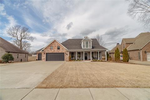 3778 E Spyglass Hill Dr, Fayetteville, AR 72701