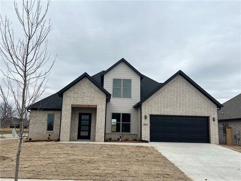 4501 SW Bridgewater St, Bentonville, AR 72712