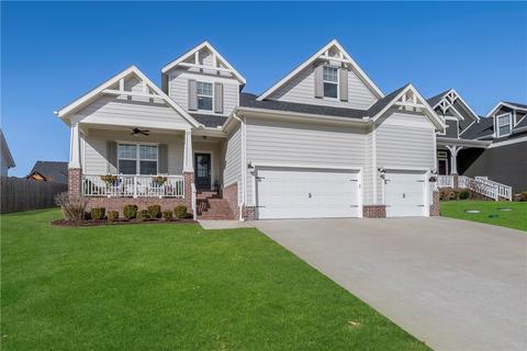 906 Chancery Ln, Cave Springs, AR 72718