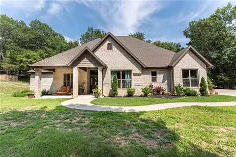20198 Fawn Rd, Springdale, AR 72764