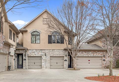 2702 S Everest Ave, Rogers, AR 72758