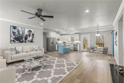 10 Alford Cir, Bella Vista, AR 72714
