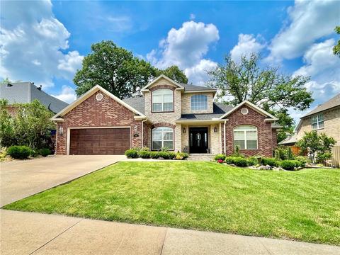 4107 Cadbury Ave, Bentonville, AR 72712