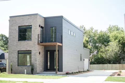 437 E Martin Luther King Jr Blvd, Fayetteville, AR 72701