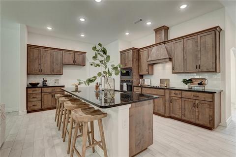 2407 Lock Ln, Pea Ridge, AR 72751
