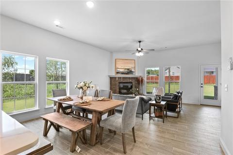 2517 Westbrook Loop, Pea Ridge, AR 72751