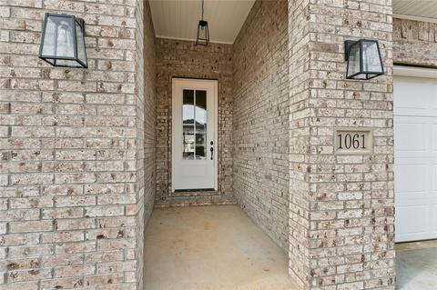 1061 Mammoth St, Centerton, AR 72719 photo 4