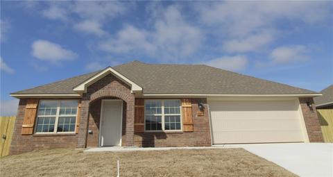 1025 Vista St, Gentry, AR 72734