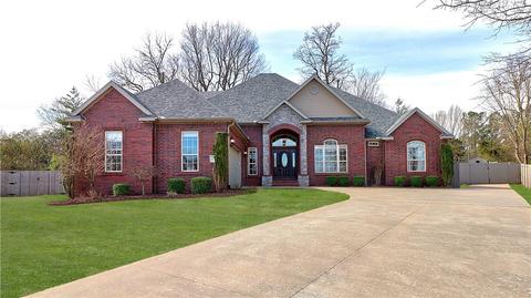 3747 E Caston Dr, Fayetteville, AR 72701