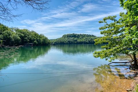 Lake Side Road, Eureka Springs, AR 72631