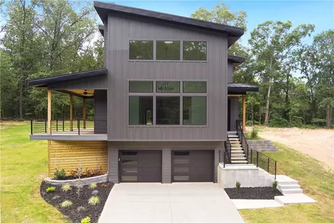 5 Chichester Cir, Bella Vista, AR 72714