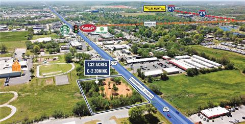 Bloomington Street, Lowell, AR 72745