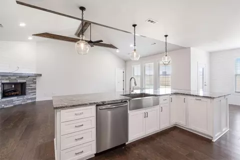 1201 Red Maple St, Centerton, AR 72719 photo 8