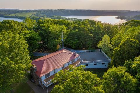22926 War Eagle Blacktop Rd, Springdale, AR 72764