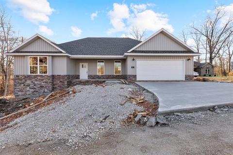 8 Branchwood Ln, Bella Vista, AR 72715