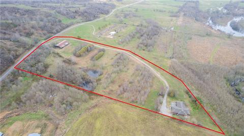 15251 Logan Cave Rd, Siloam Springs, AR 72761