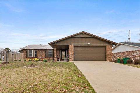 2501 Lee St, Springdale, AR 72762