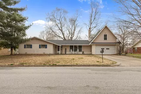 914 20th St, Rogers, AR 72758
