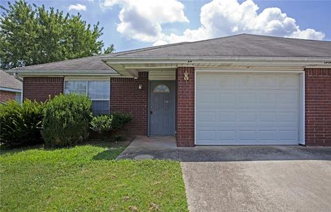 56 Holly Dr #A & B, Bentonville, AR 72712